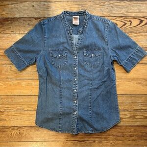 Vintage Faded Glory denim button down short sleeved top size small women’s